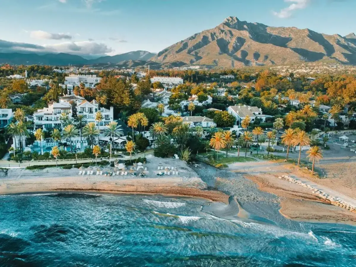 Luxury beachfront villas along the Golden Mile in Marbella with sea views