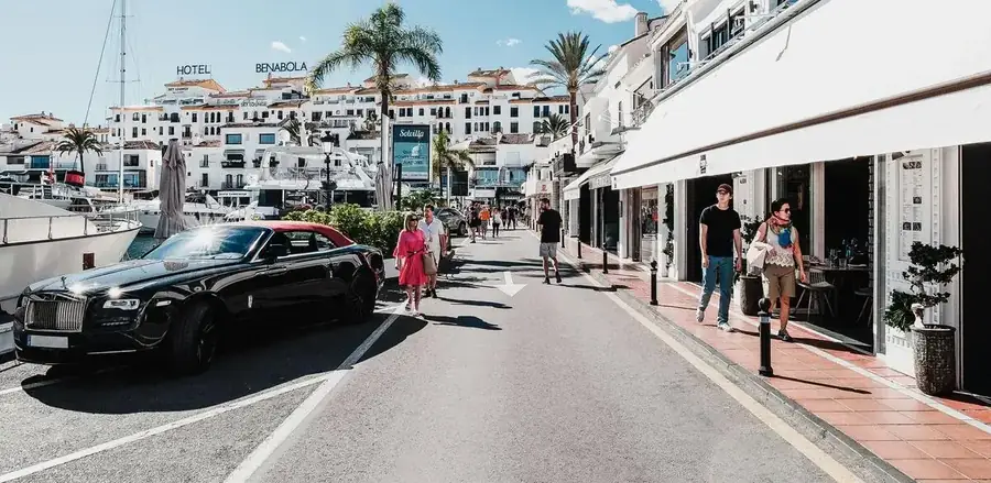 Luxury marina and waterfront apartments in Puerto Banús